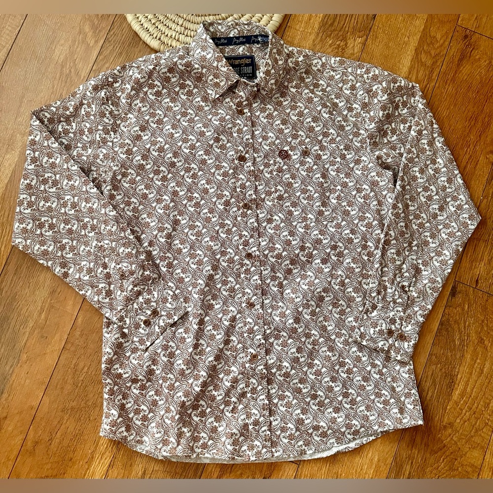 Wrangler George Straight Collection Men’s Brown Paisley Button Down LS Shirt
